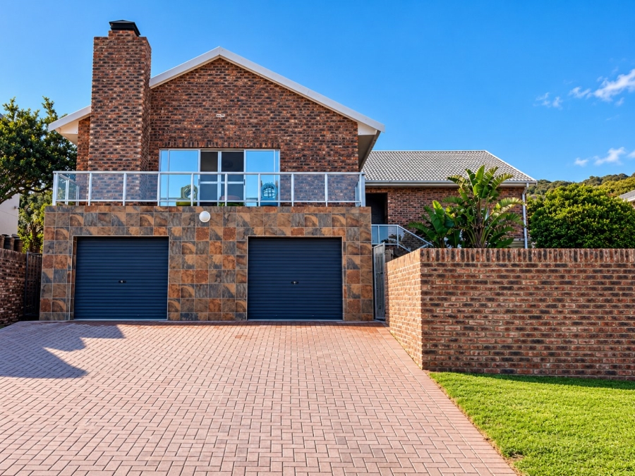 3 Bedroom Property for Sale in Blue Horizon Bay Eastern Cape